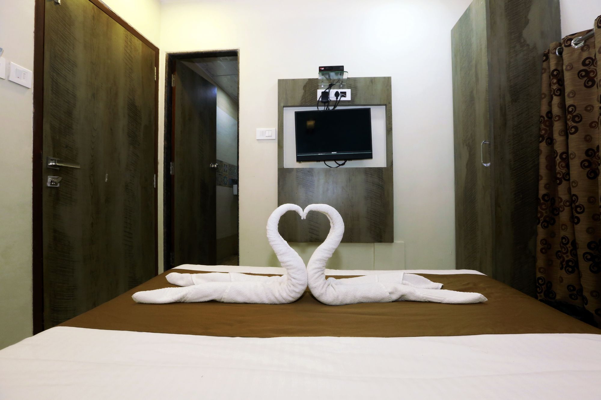 Hotel Grace Inn 뭄바이 외부 사진