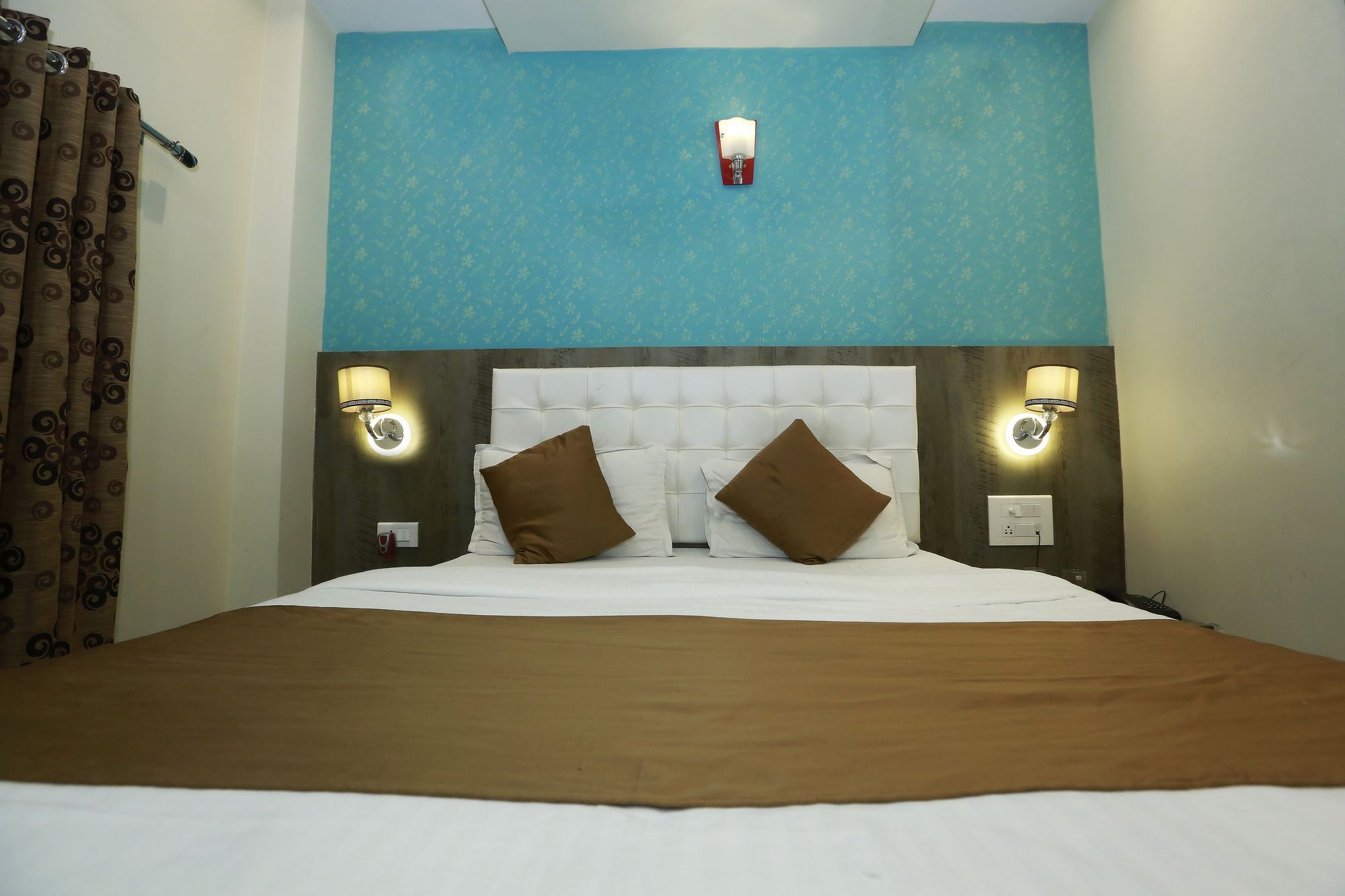 Hotel Grace Inn 뭄바이 외부 사진